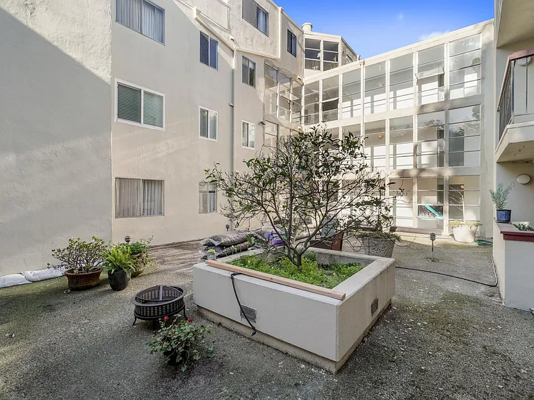 155 Pearl St #308 — Photo 31