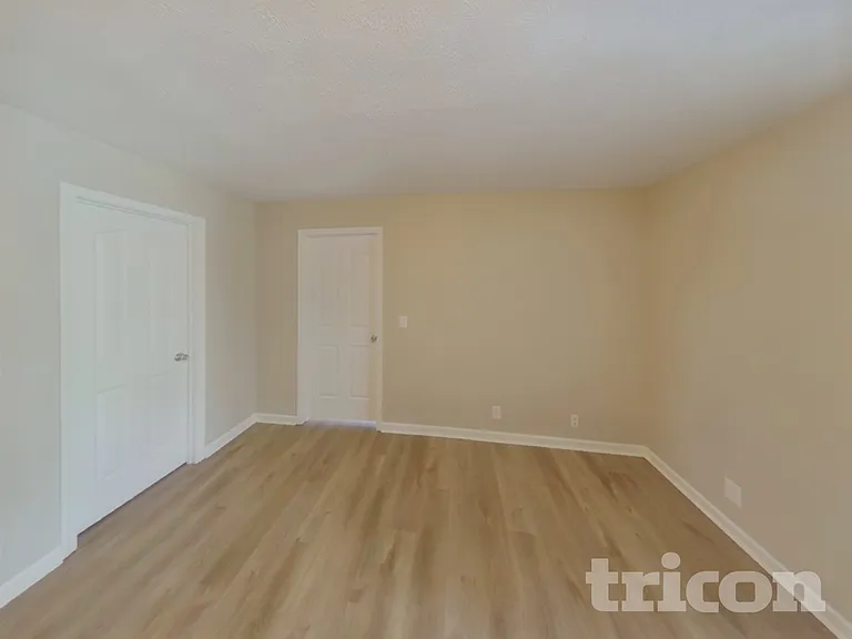 713 Crescent Rd — Photo 16