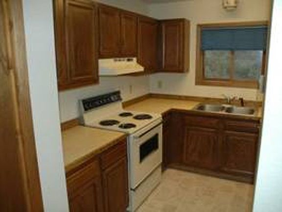 5th image of 317 S 16th Ave APT D