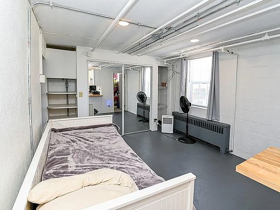 3rd image of 2559 Marsh Ave #5