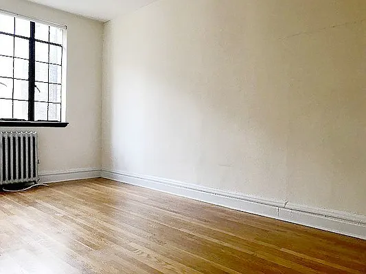 Rented by AJ Clarke | media 18