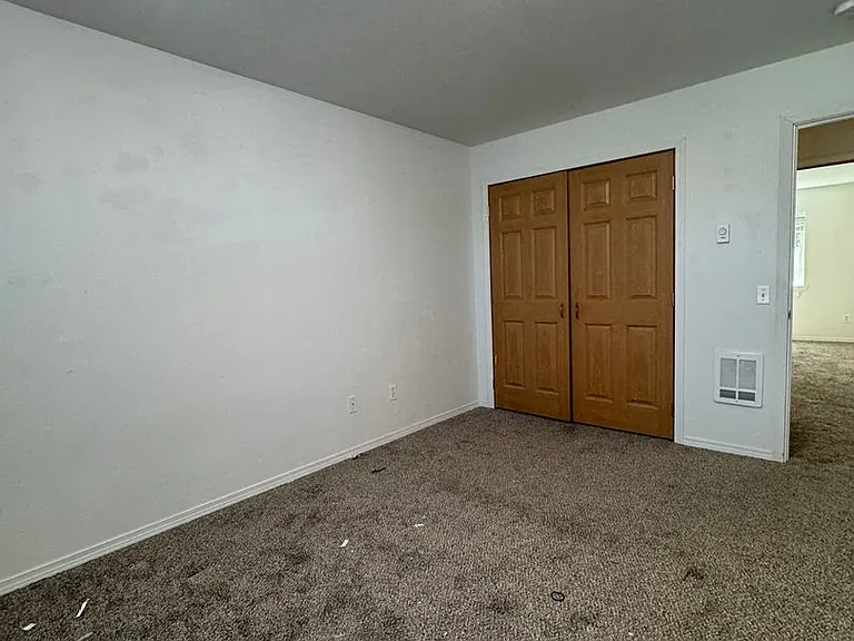 1512 Brook Ct — Photo 20