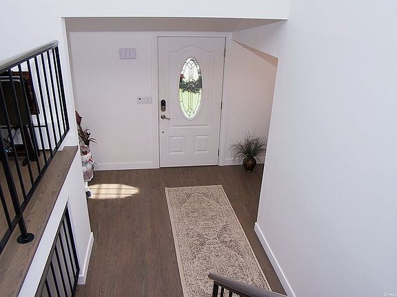 4th image of 16 Tallow Ln