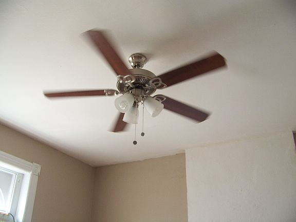 3rd image of 2822 S Jefferson Ave