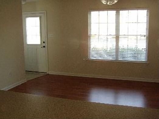 1st image of 95 Old Tavern Cir