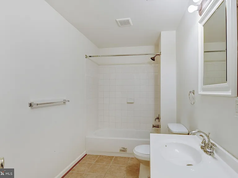 8416 Churchside Dr — Photo 76
