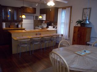 21 1/2 Jackson St, Ansonia, CT 06401