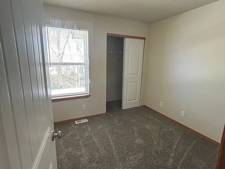 6201 W Trestle St #1-4 — Photo 7