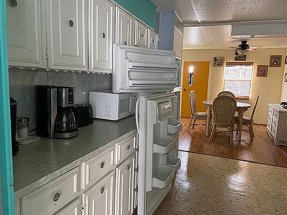 5th image of 12 Kachina Ln