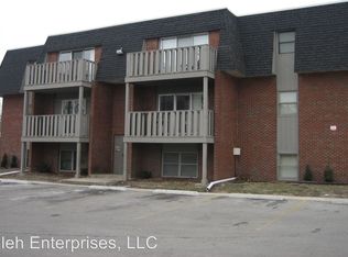 3100 Butler St APT 002, Springfield, IL 62703