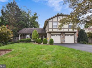 12 Blueberry Ridge Ct, Rockville, MD 20854