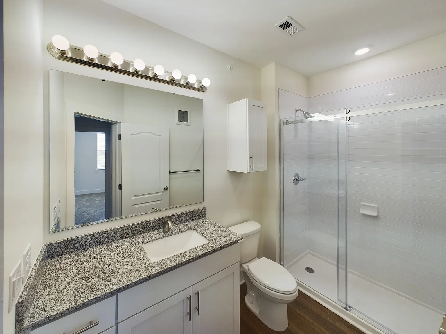 1 bed, 664 sqft, $1,769 — Photo 4