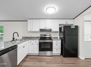 110 S Cedar Bluff Cir, Southport, FL 32409