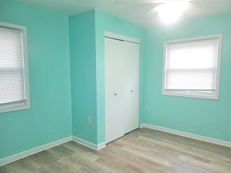 52 N Glenwood Ave — Photo 6