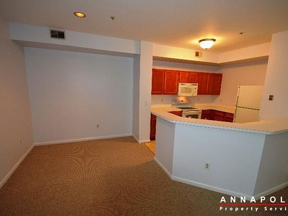 5th image of 30 Sandstone Ct APT E