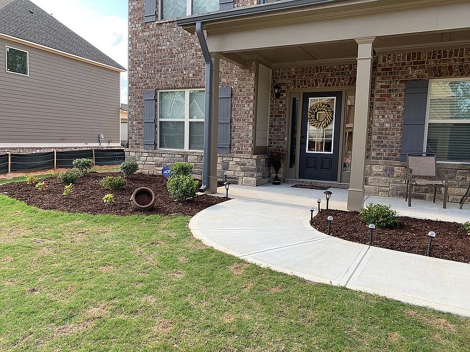2nd image of 2021 Marlborough Dr