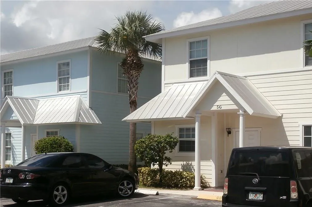 Building Photo - 4216 Leo Ln #5G