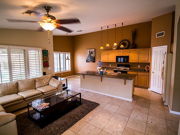 3rd image of 4714 E Verbena Dr