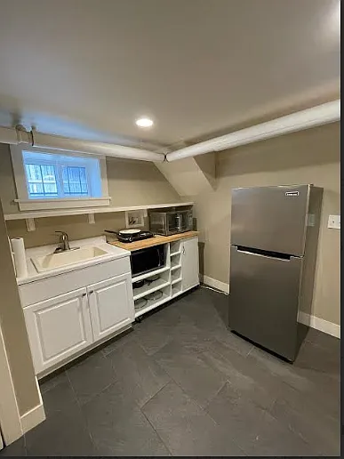 1 bed, 1150 sqft, $1,350 — Photo 4