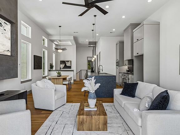 4th image of 412 Avenue L
