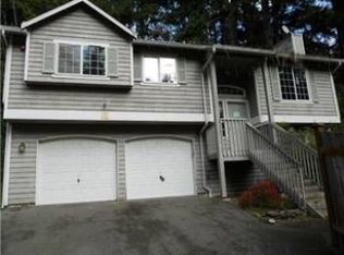 842 NE 200th St, Seattle, WA 98155