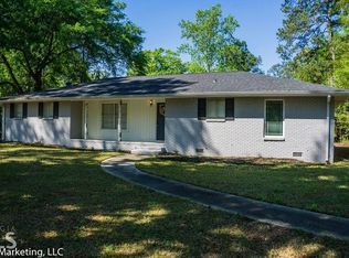 110 Oak St, Warner Robins, GA 31088