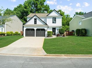 6155 Pattingham Dr, Roswell, GA 30075