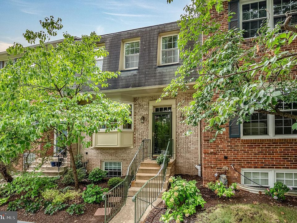 1st image of 8218 Cedar Landing Ct