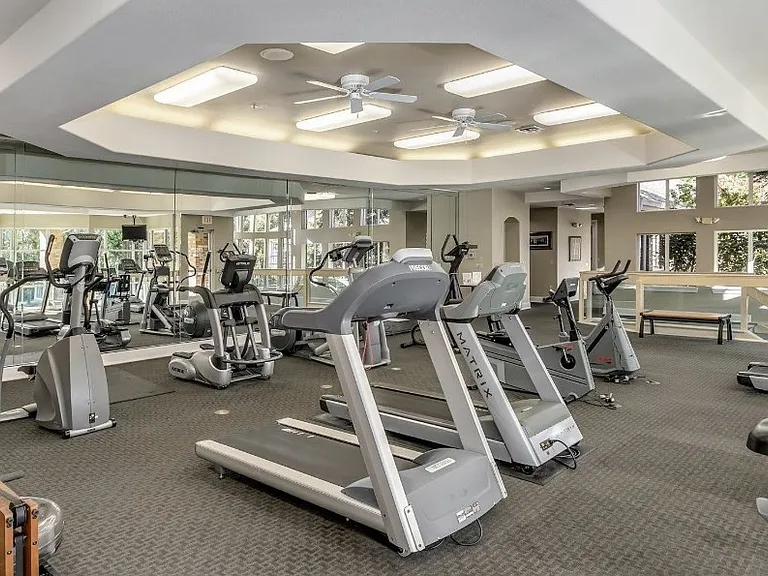 6273 NE Carillion Dr #103 — Photo 34