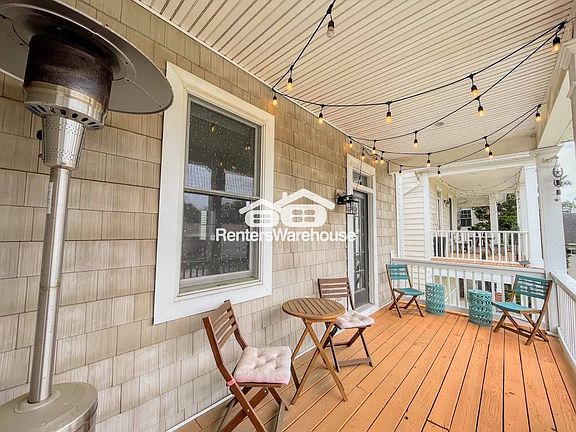 5th image of 9526 14th Bay St