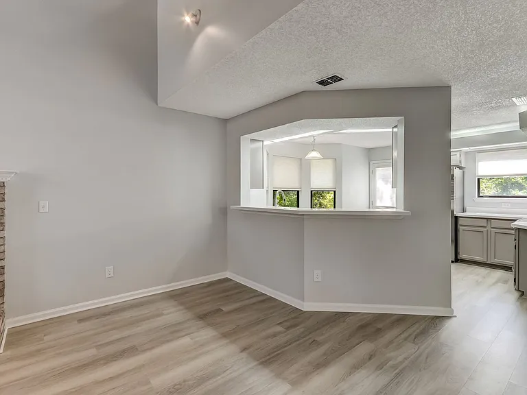 2406 Pirates Bay Dr — Photo 10