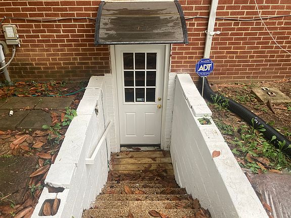5th image of 6911 Westchester Dr Basement 2