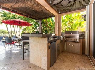 19155 Stonebrook St, Weston, FL 33332