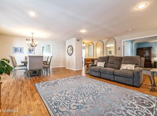 810B Westminster Ct, Manchester, NJ 08759