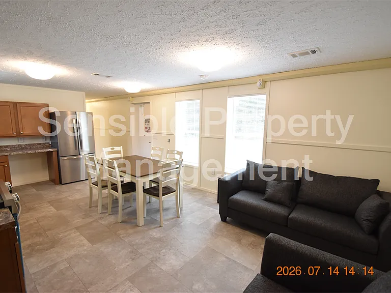 6560 W Avocado St — Photo 3