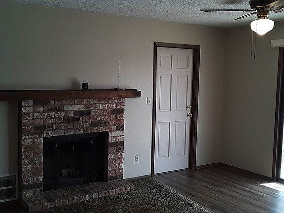 5th image of 209 Glenbrook Dr