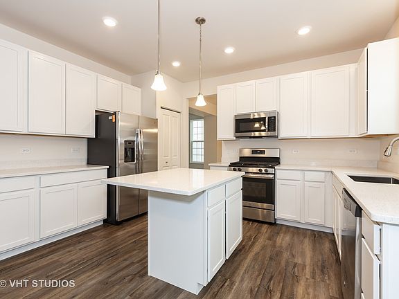 5th image of 16053 S Selfridge Cir