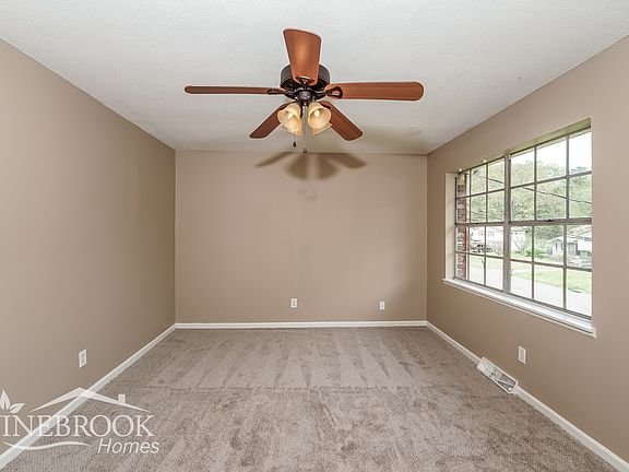 3rd image of 5230 Baggett Dr