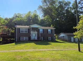 529 Grassy Creek Rd, Martinsville, VA 24112