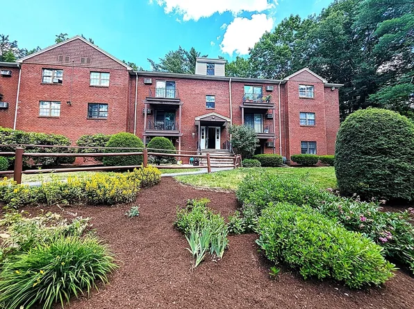 73 Liberty Square Rd APT 30A, Boxboro, MA 01719