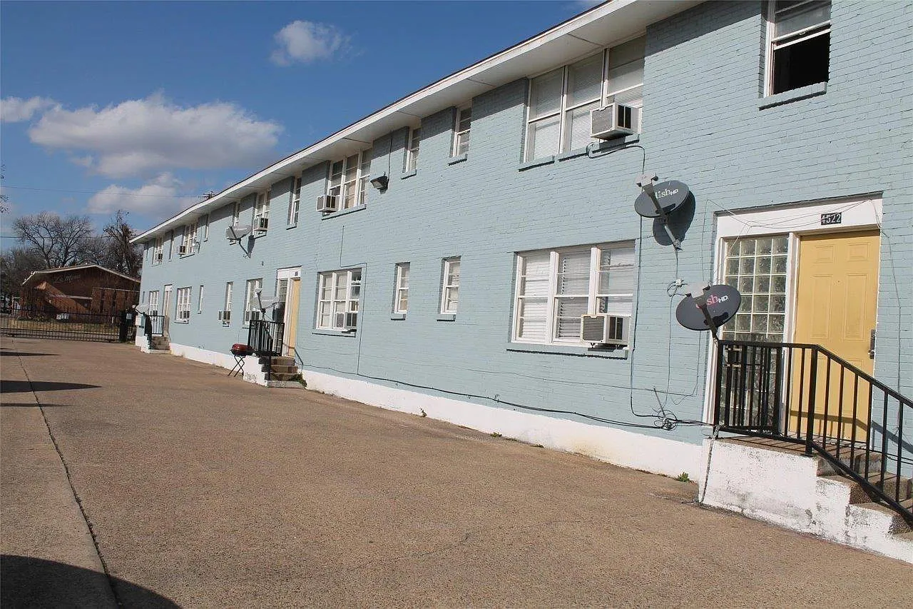 1 bed, 1.0 bath, 700 sqft, $835 — Photo 1