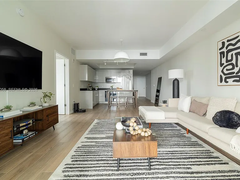 1010 Brickell Ave #4311 — Photo 7