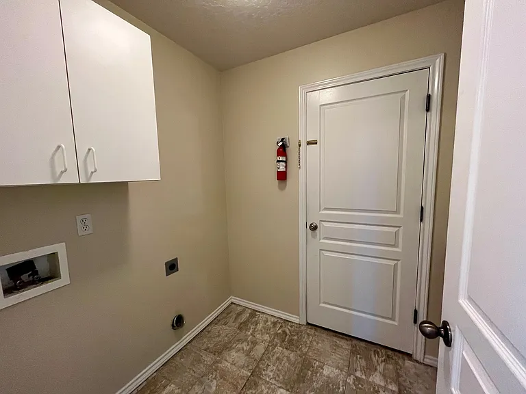 16426 N Asbury Dr — Photo 14
