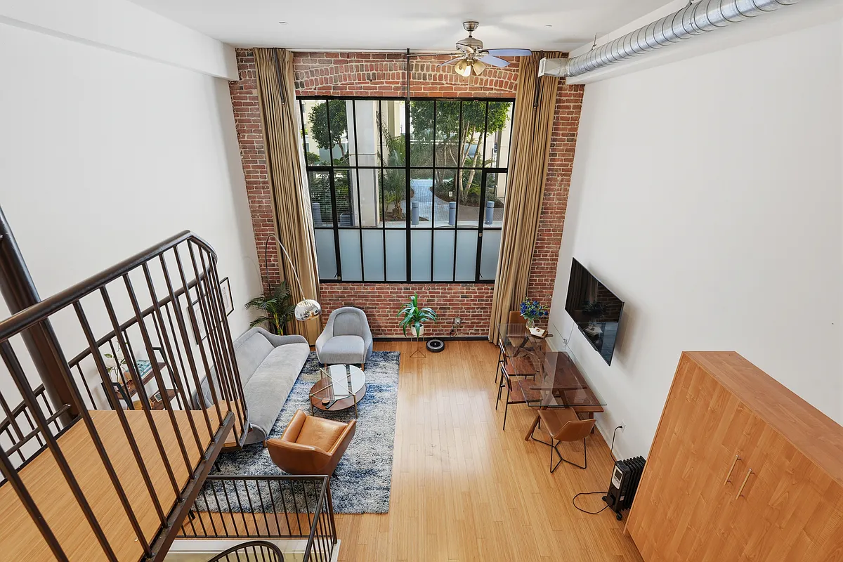 Building Photo - 16 Jessie St #105