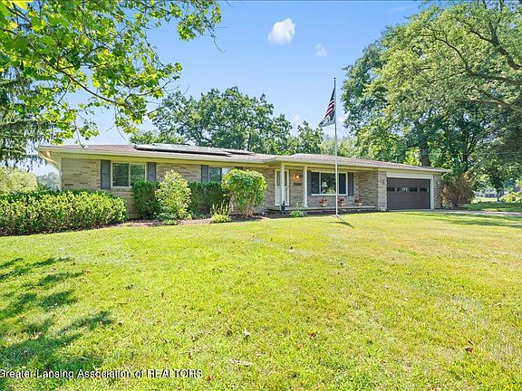 3rd image of 6832 E Galway Cir