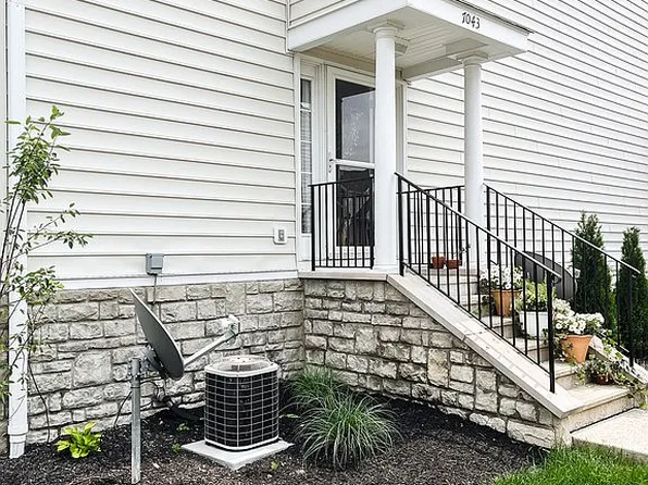 7043 Monarchos Dr, New Albany, OH 43054