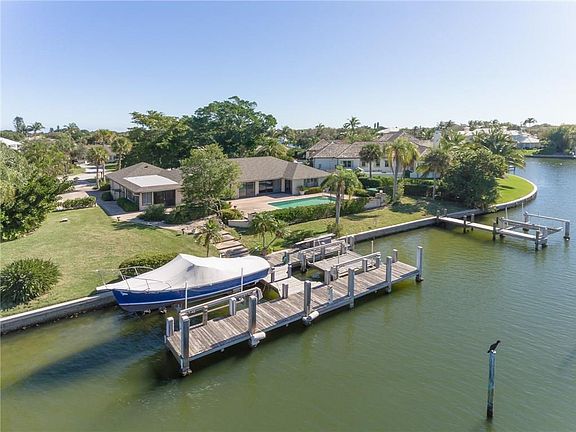 4th image of 1810 Cutlass Cove Dr