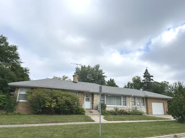 110 W Washington St, Villa Park, IL 60181