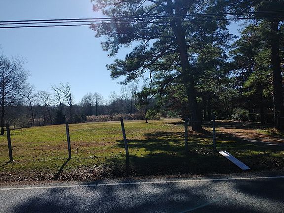 2nd image of 1135 Barron Rd