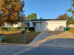 219 Brighton Dr, Byron, GA 31008
